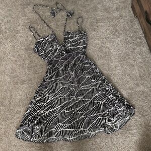 Tie Back Mini Dress in Black and White Print